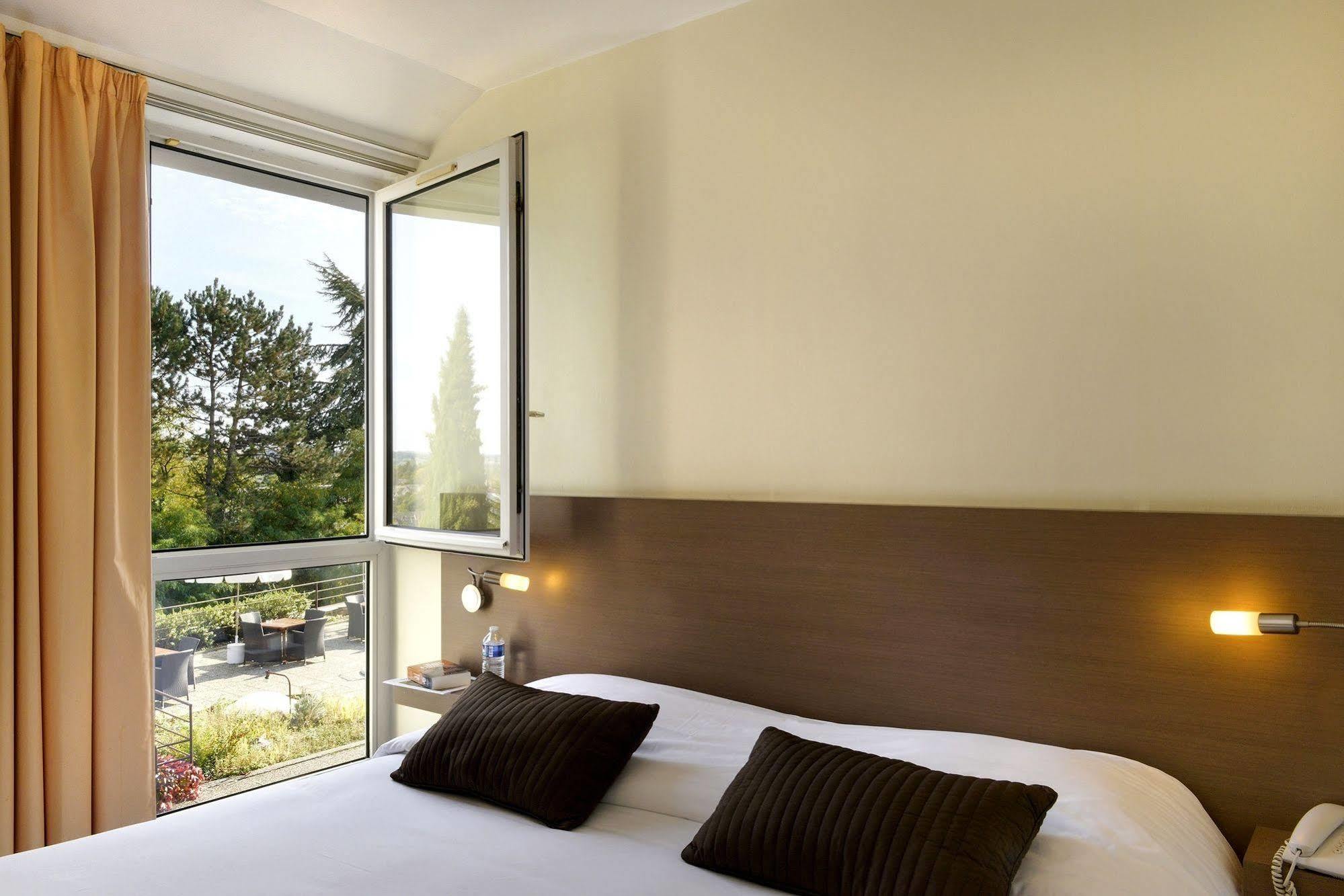 Logis Luccotel Cosy Loches Exterior foto